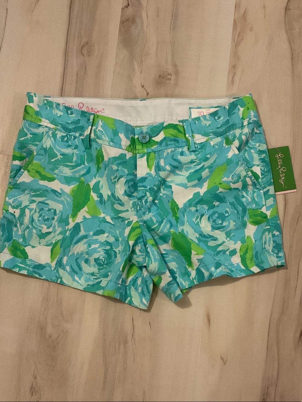 NWT Lilly Pulitzer Turquoise and Green Floral Bermuda Shorts